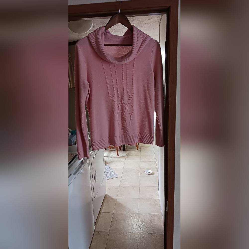 Woman's Size large cowl necked medium pink sweater